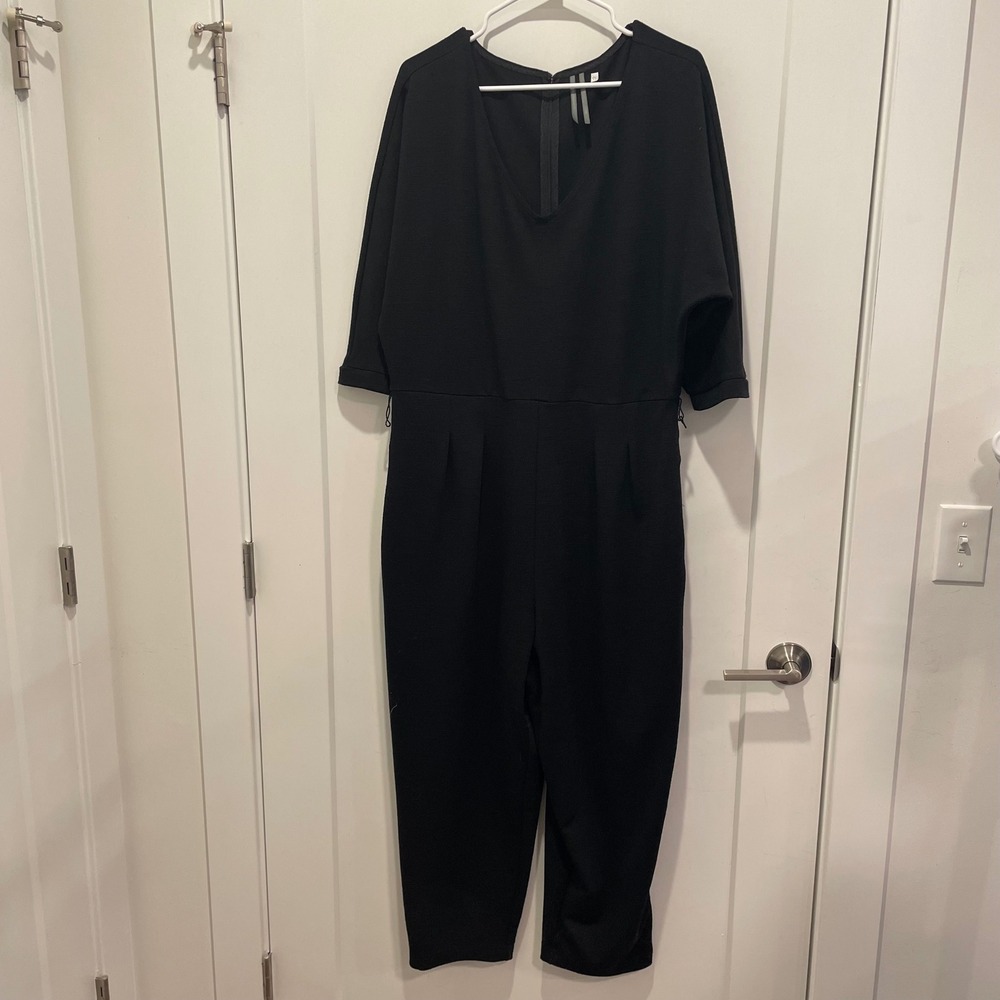 Anthropologie Black V-Neck Textured Jumpsuit Elbow Sleeve XLP Petite XL